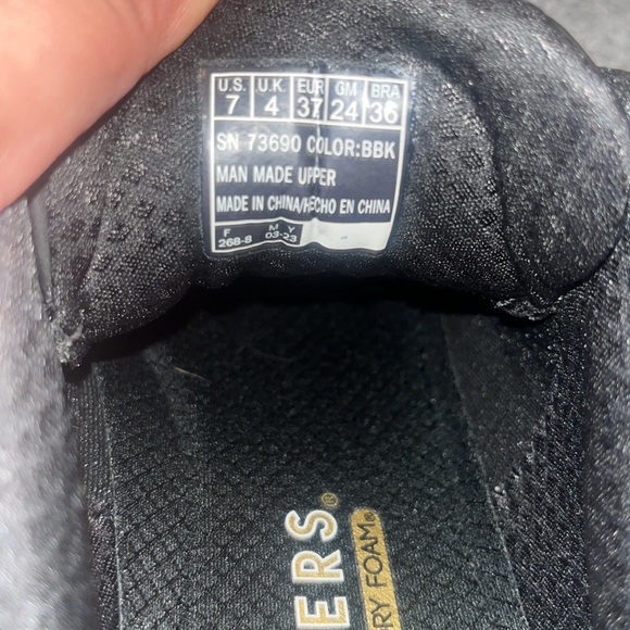 Sketchers Sneakers - Picture 7 of 7